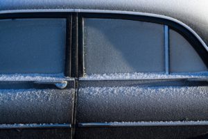 Voorkom-beslagen-auto-ramen-op-wintersport